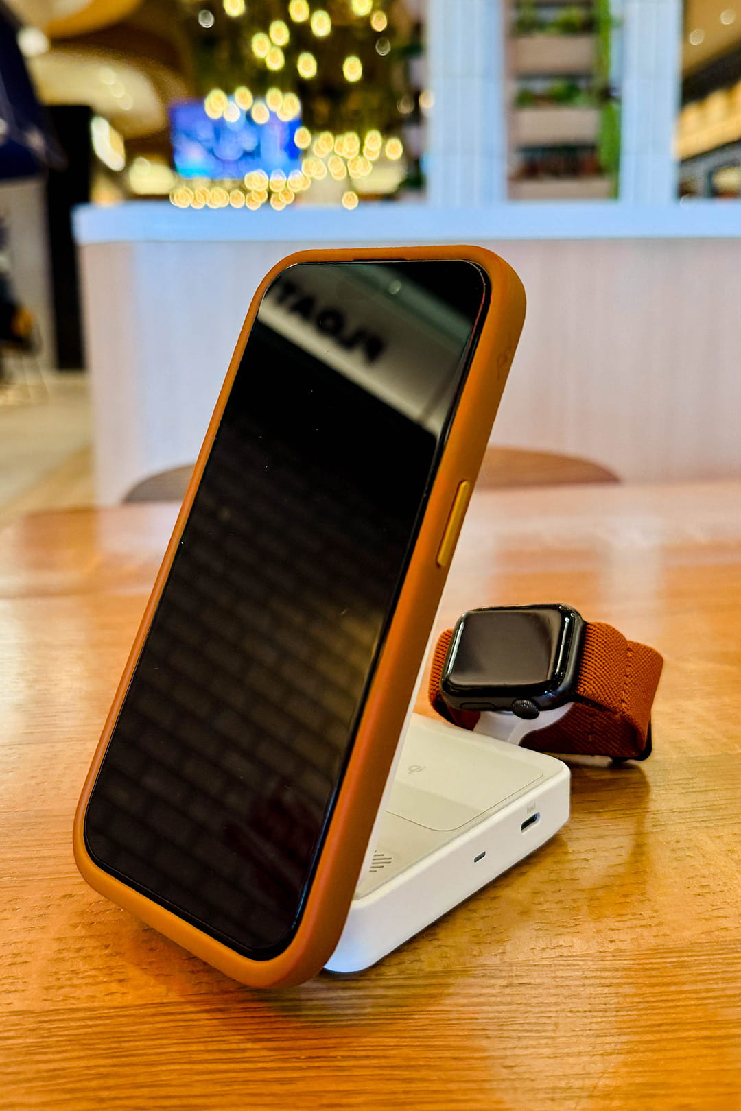 Anker 3 in 1 charger stocking stuffer
