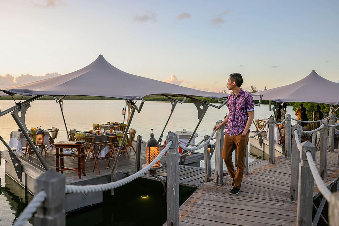 floating restaurant mauritius