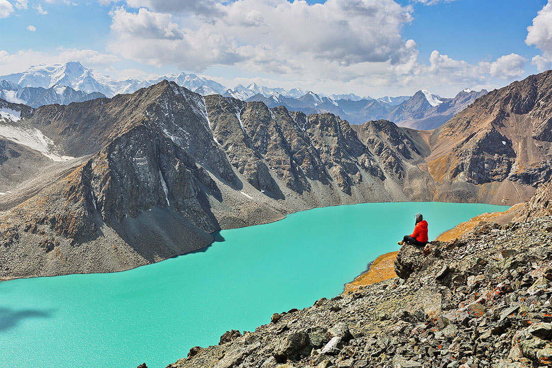 You are currently viewing Heart Lake and Lake Alakol Hike – The Most Popular Trek in Kyrgyzstan