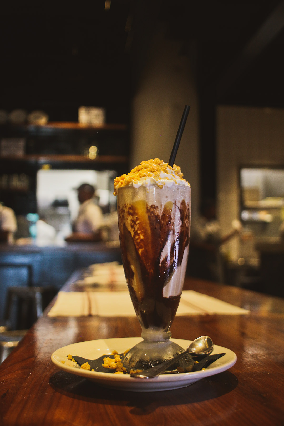 Holeman and Finch Atlanta ranked one of the best burgers in America + 15 Things to Do at Ponce City Market - your guide to the best stores, restaurants, and bars // Local Adventurer #localadventurer #atlanta #pcm #ponce #atl #georgia #ga #usa #travel #burger