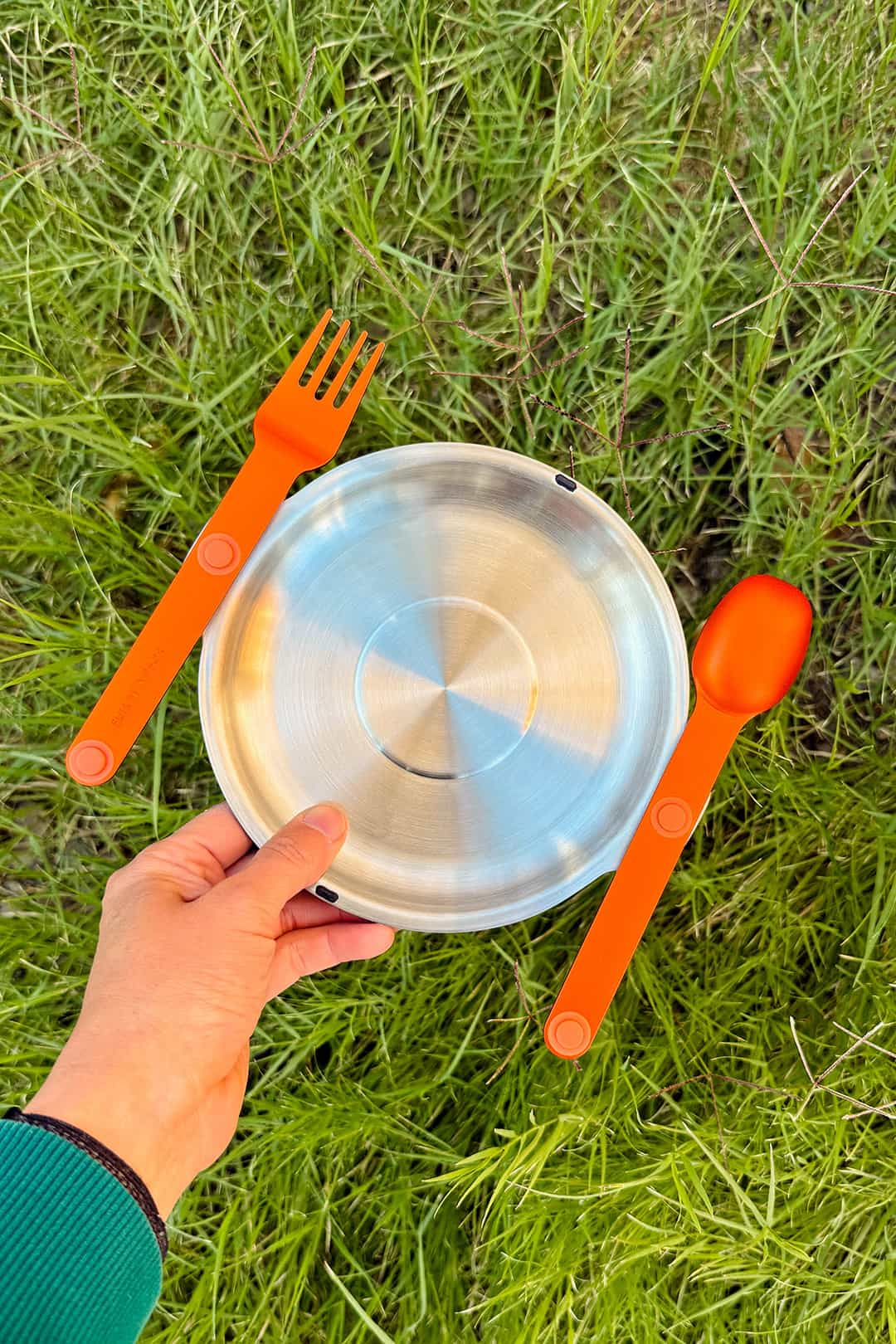 Magnetic Plates and Cutlery for Camping Car Camping Full Windsor
