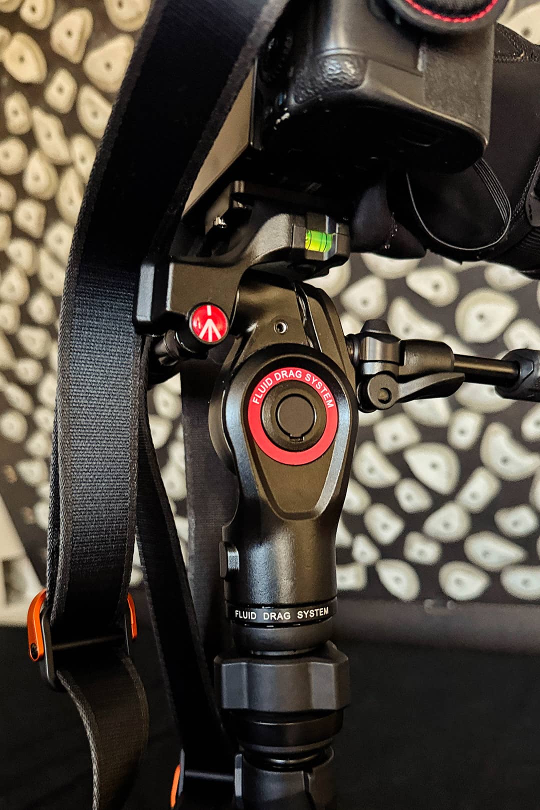 Manfrotto Befree GT PRO Aluminum Travel Tripod Pan and Tilt Head