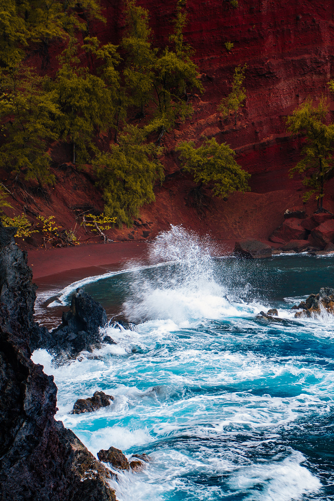 Road to Hana Pictures + 19 Incredible Road to Hana Stops You Shouldn't Miss // Local Adventurer #hana #hawaii #maui #island #hanahwy #roadtrip #tropical #usa #travel #beach