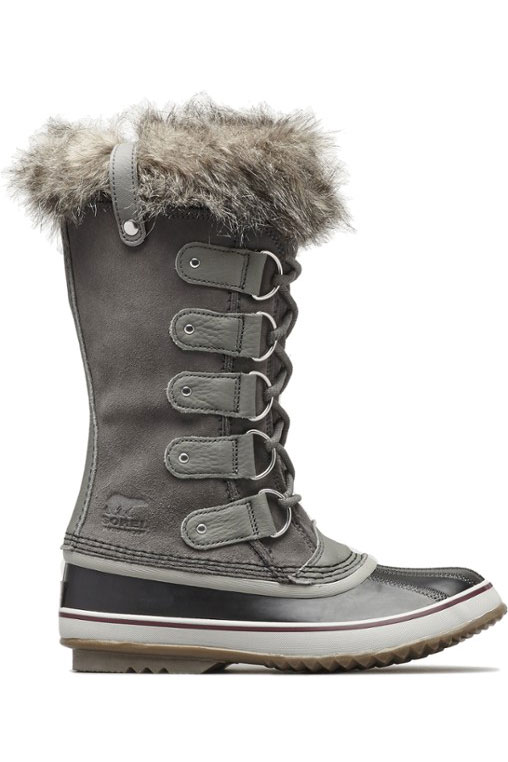 Sorel Joan of Arctic Winter Boot + 11 Comfortable Stylish Boots and Fashionable Walking Shoes // Local Adventurer #winter #travel