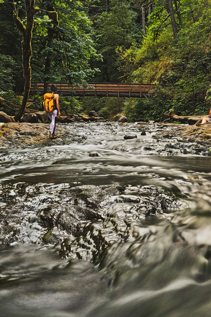 How to Get to Triple Falls, Oregon - Hiking in the Columbia River Gorge // localadventurer.com
